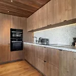 Apartment Luxueux Au Centre De 1850 Avec Acces Et Navette - Fr-1-830-9 Courchevel