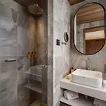 Luxueux Au Centre De 1850 Avec Acces Et Navette - Fr-1-830-9
