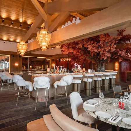 アパート Luxueux Au Centre De 1850 Avec Acces Et Navette - Fr-1-830-9